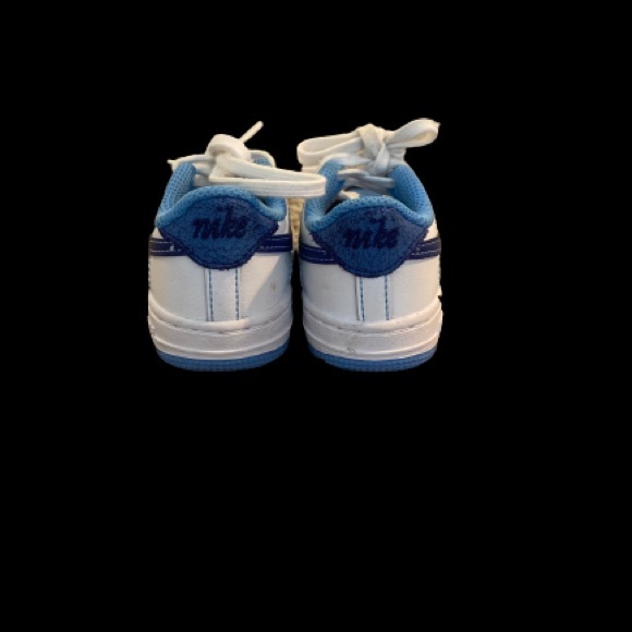 Five pairs of 4c baby shoes. - Picture 6 of 7